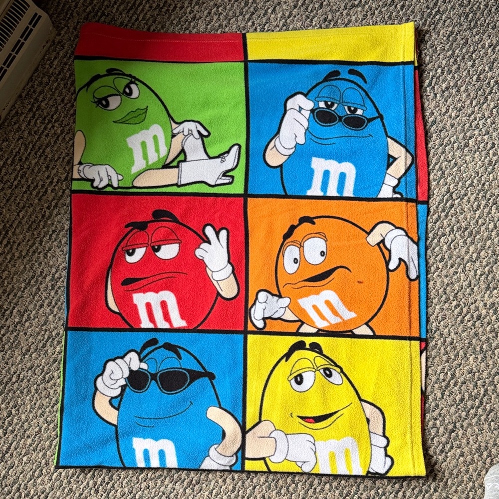 M&M'S Pop Art Character Throw Blanket - Red, Blue, Green, Orange, Yellow